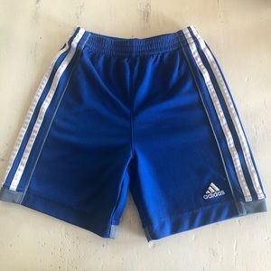 Boys size 5 Adidas shorts.